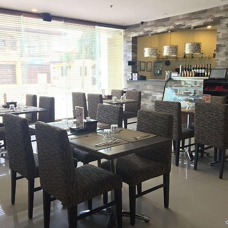 Gt Hotel Bacolod Extérieur photo